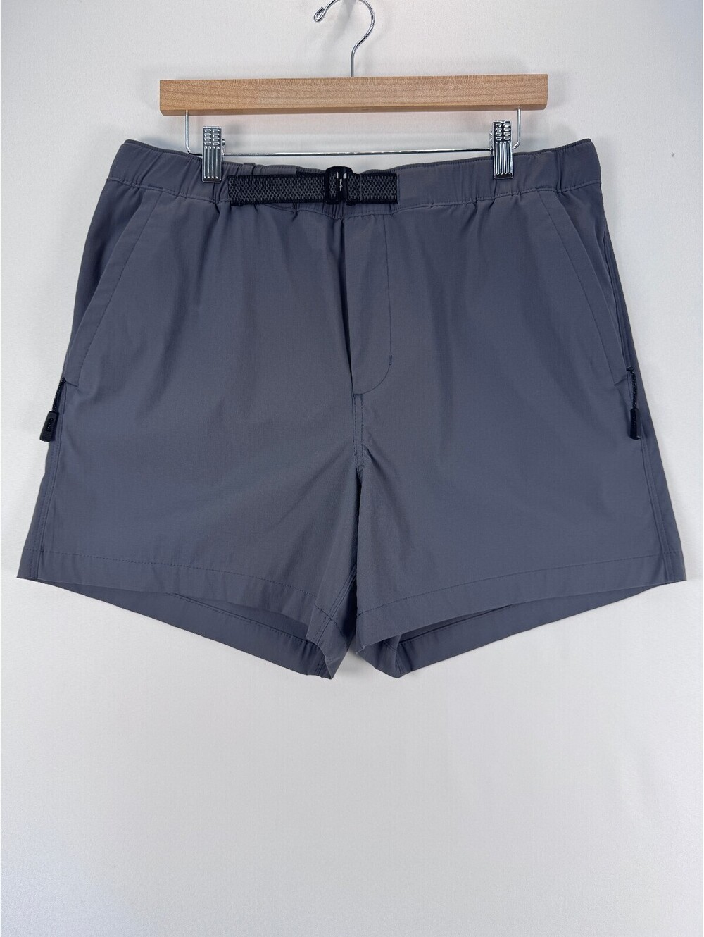 Gray Stretch Hiking Shorts 6” Belted Zip Pockets Men’s Large Lightweight Trail